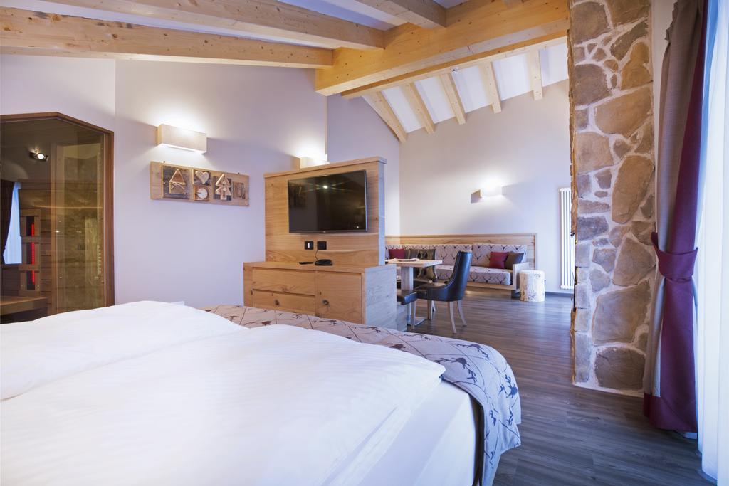 Chalet Marcora Campitello di Fassa Habitación foto